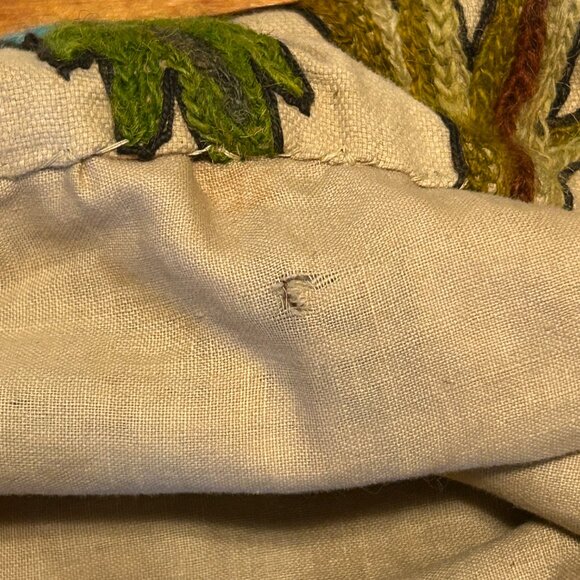 Vintage Mid Century Floral Crewelwork Bag with Wooden Handles - Picture 7 of 8